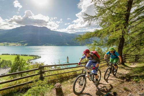 MTB-Tour oberhalb des Reschensees